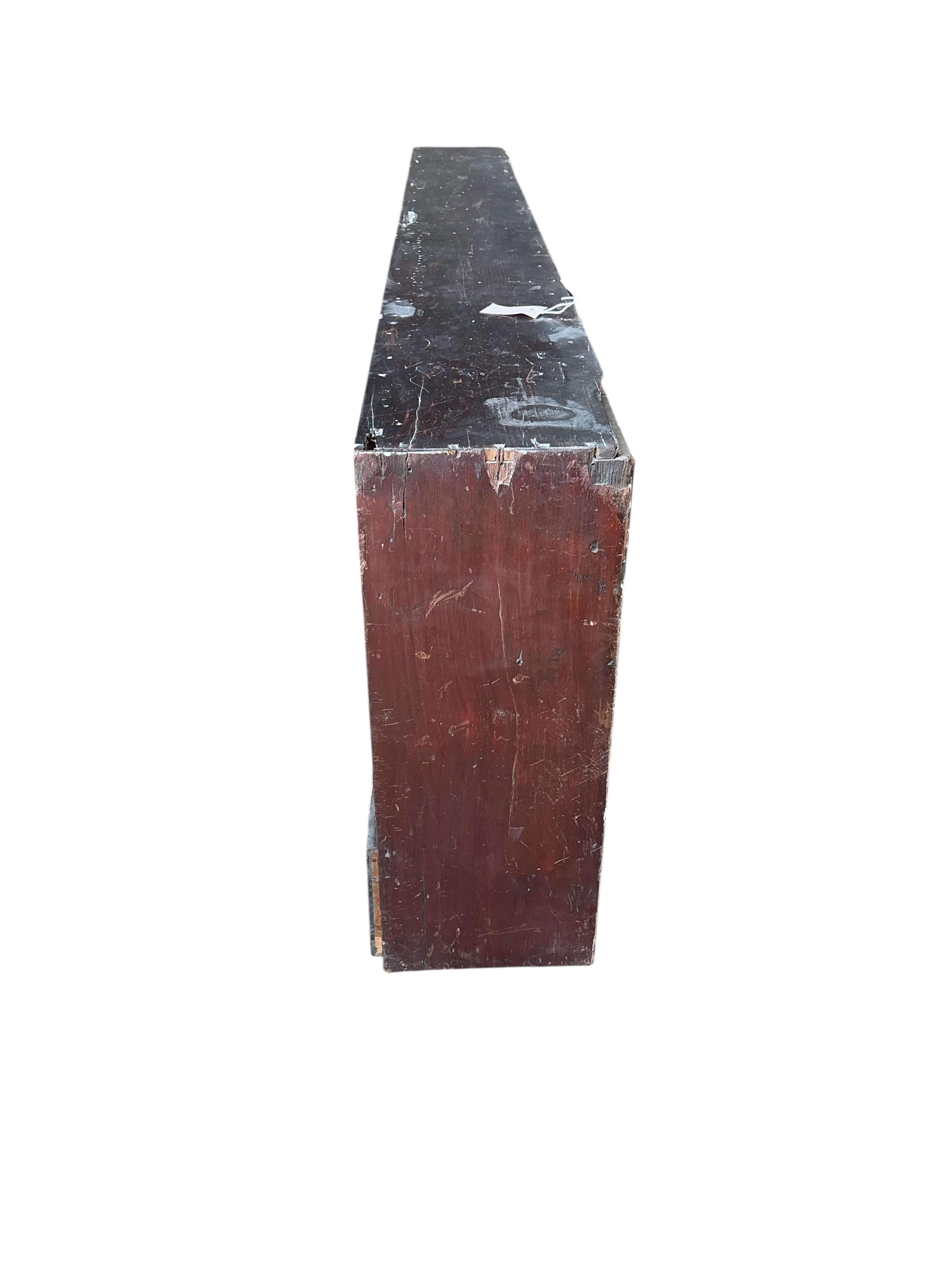 A Victorian pine and mahogany bank of apothecary drawers, width 217cm, depth 23cm, height 60cm
